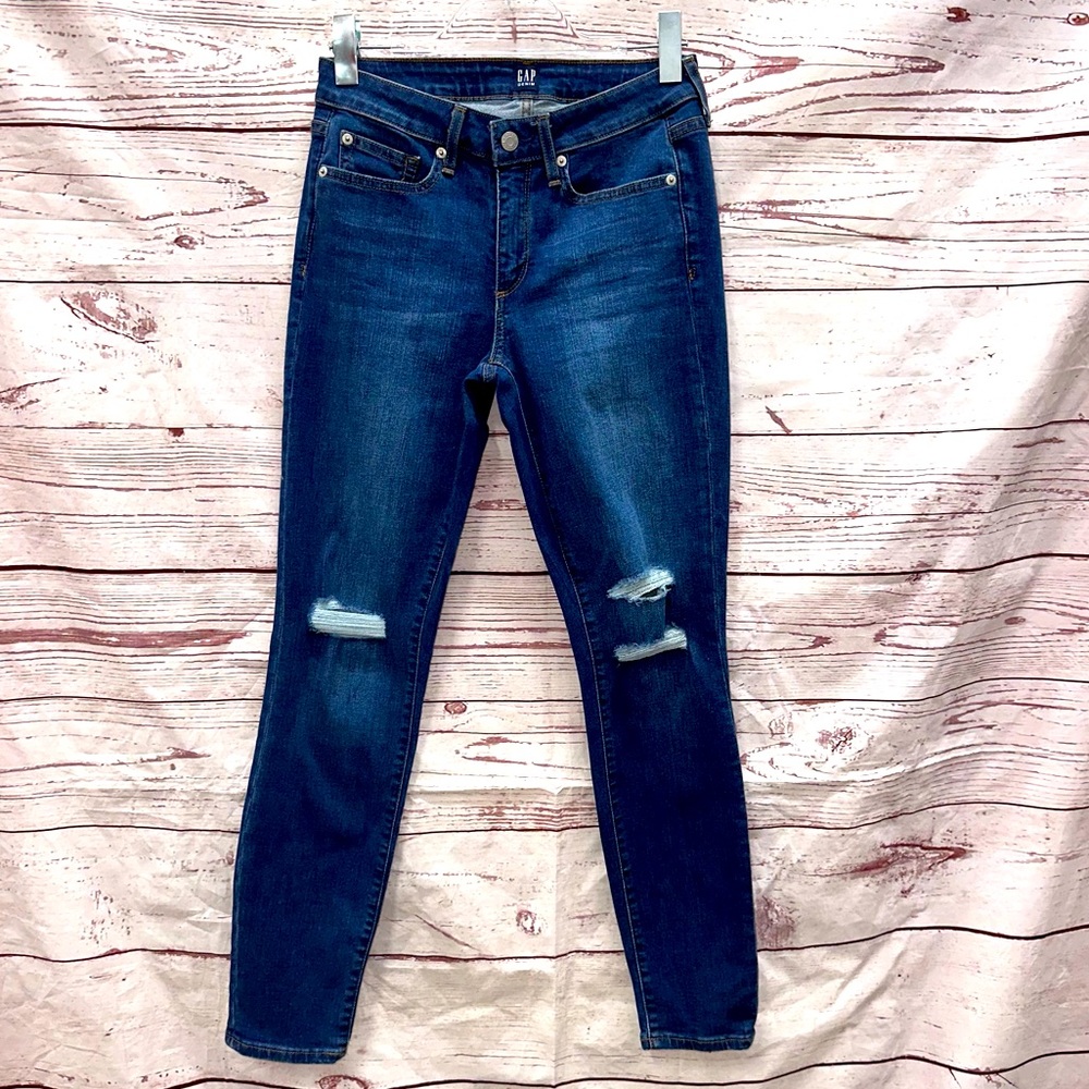Gap Curvy True Skinny Size 28R